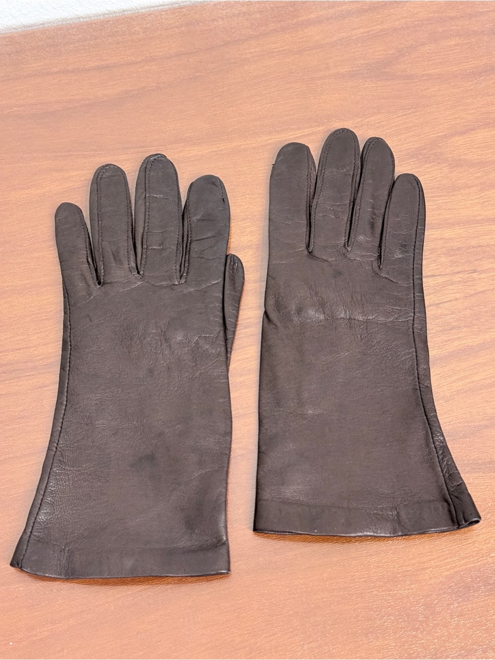 Vintage Soft Brown Leather Silk-Lined Women's Gloves 8